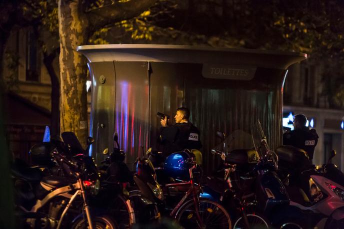 Au Bataclan Deux Heures D Intervention Policiere Sans Negociation