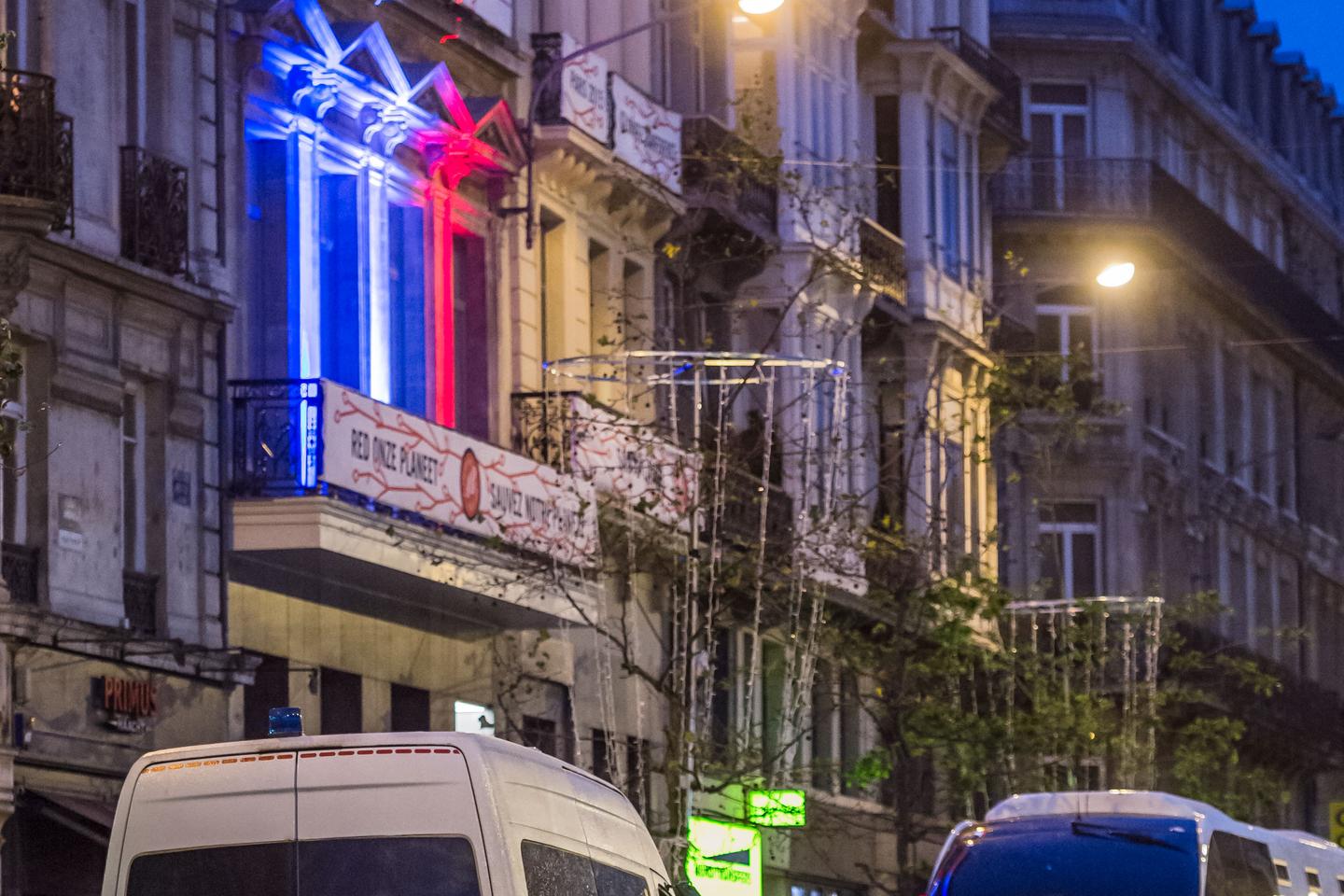 Attaque au couteau lors d’une manifestation kurde à Anvers : six blessés, quatre suspects arrêtés