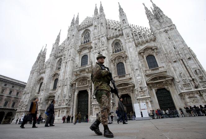 Depuis les attentats de Paris, l’Italie est passée au niveau 2 de l’alerte sécurité, juste un cran en dessous du niveau maximal déclenché en cas d’attentat sur son sol.