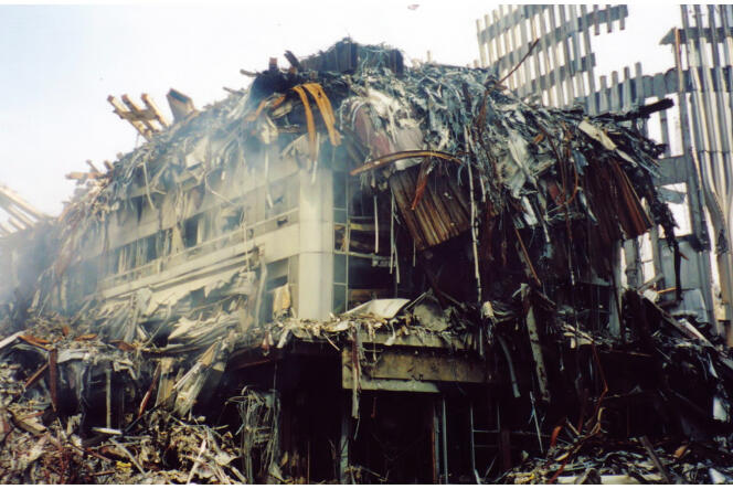 Les ruines du World Trade Center après les attaques terroristes du 11 septembre 2001, à New York.