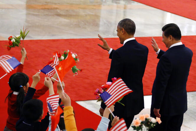 Chine, 12  novembre 2014. Le président Xi Jinping (à droite) reçoit son homologue américain, Barack Obama, à Pékin.