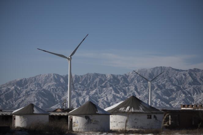 Des éoliennes à Guanting, près de Pékin, en novembre 2015.