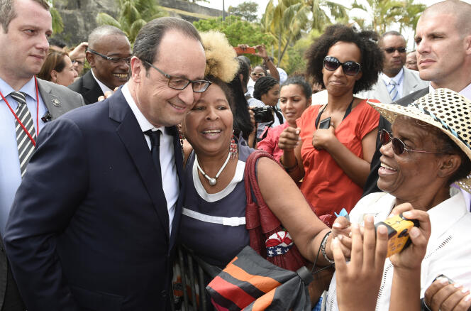 François Hollande à Fort-de-France, capitale de la Martinique, le 9 mai 2015.