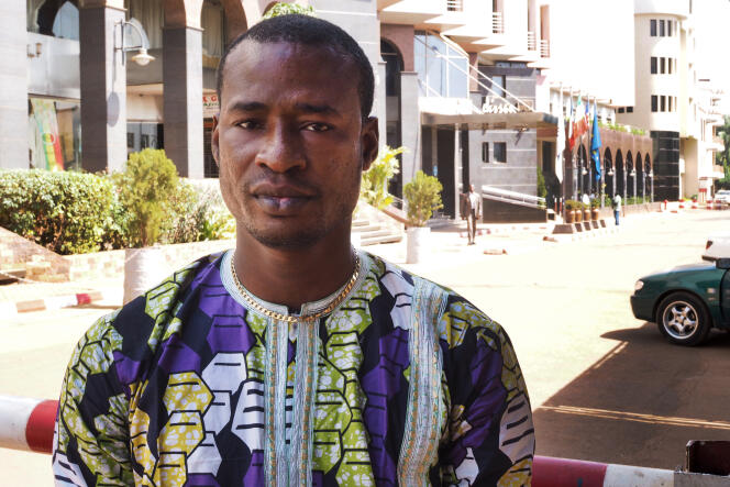 Abdoul Karim Sy, barman du Radisson Blu qui travaillait le matin de l'attaque de l'hôtel, Bamako, le 27 novembre 2015.