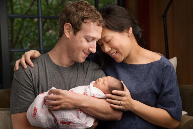 Le PDG de Facebook Mark Zuckerberg, son épouse Priscilla et leur fille Max, le 1er décembre 2015.