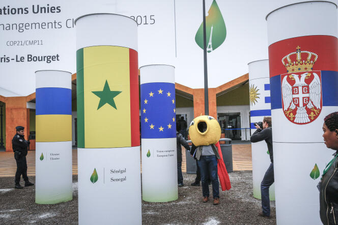 Devant la COP21 au Bourget le 1er décembre.