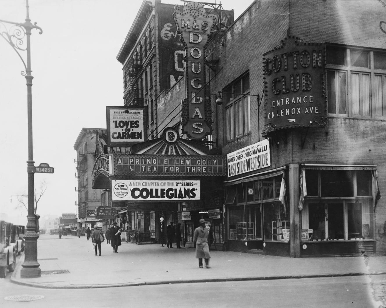 Clubul de bumbac, strada 142 și Lenox Avenue în Harlem, New York City, în jurul anului 1927.