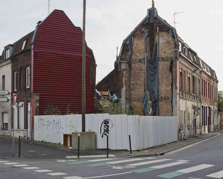Quartier du Pile à Roubaix : dans ce quartier, le plus pauvre de France, une opération de rénovation a été lancée depuis deux ans pour tenter d’enrayer la déchéance urbaine.