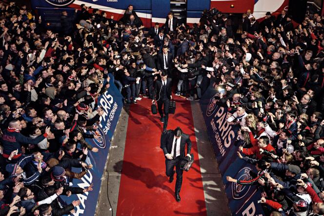 Zlatan Ibrahimovic et les joueurs du PSG à leur arrivée au Parc des Princes, à Paris, en mars 2014.