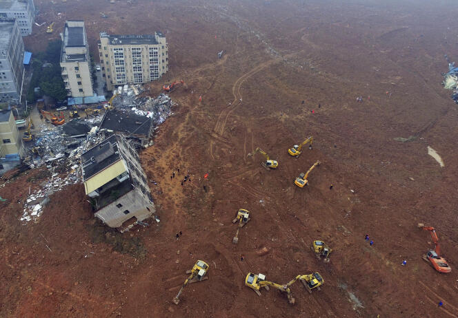 La catastrophe a provoqué une explosion de gaz à Shenzhen, ville du sud de la Chine, et l’ensevelissement d’une trentaine de bâtiments.