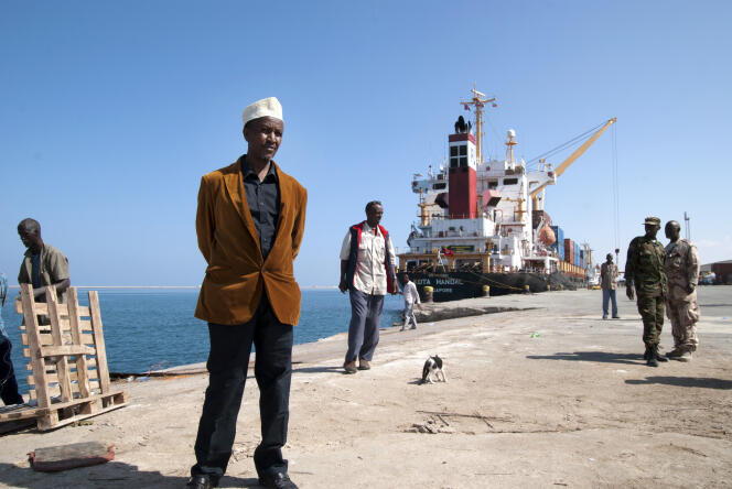 Ali Hoor Hoor, l'influent manager du port de Berbera, au Somaliland, d'où le pays exporte du bétail vers les pays du Golfe, en décembre 2015.