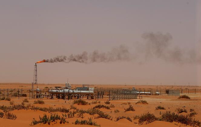 Installation pétrolière de Saudi Aramco, en 2008, à Khouris, en Arabie saoudite.