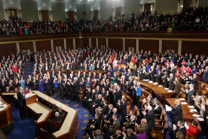 Le président américain, Barack Obama, s'adresse aux élus du Congrès lors de son septième discours sur l'état de l'Union, à Washington, le 20 janvier 2015.