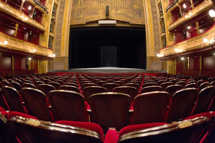 Télécharger gratuitement Images Le Theatre Prive A L Assaut Du Public le plus cool salutations