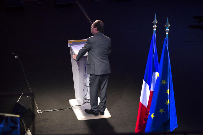 François Hollande prononce ses voeux à la jeunesse à la Maison de la Radio à Paris le 11 janvier 2016.