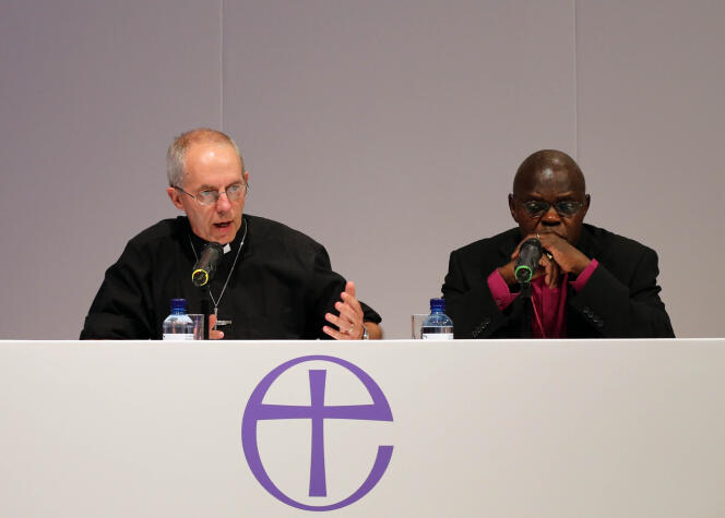 L'archevêque de Canterbury, Justin Welby (à gauche) en compagnie de l'archevêque de York, John Sentamu, en 2014.
