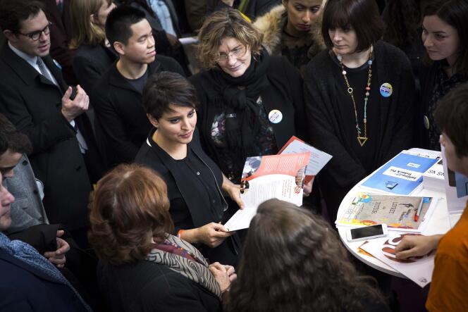 La ministre de l’éducation, Najat Vallaud-Belkacem, inaugure le salon Admission postbac, à Paris, le 8 janvier.