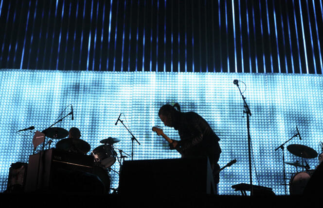 Radiohead lors d'un concert au festival Coachella, en Californie, le 14 avril 2012.