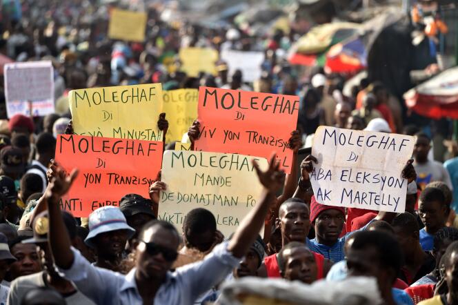 Manifestation pour demander la démission du président Michel Martelly, à Haïti, le 25 janvier.
