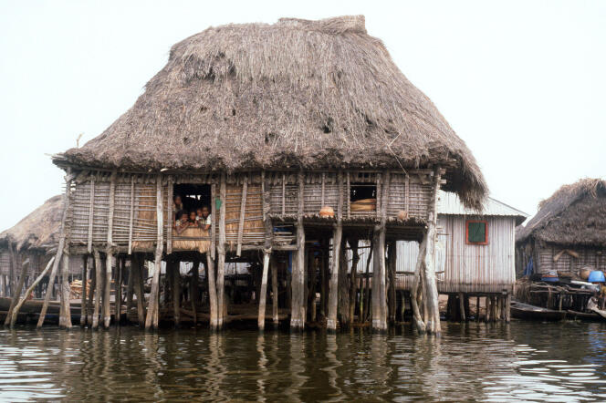 Village lacustre sur le lac Nokoué, à 35 km au nord de Cotonou, la capitale économique du Bénin.