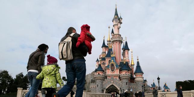 Faux mariage à Disneyland Paris : un Britannique mis en examen et placé en détention