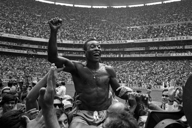 Pelé, lors de la victoire du Brésil à la Coupe du monde de football, le 21 juin 1970, à Mexico.
