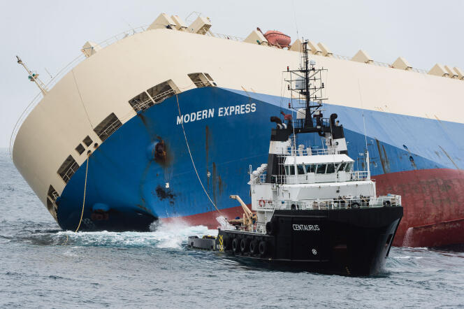 Le cargo « Modern-Express » est remorqué depuis le 1er février, après avoir dérivé sept jours.