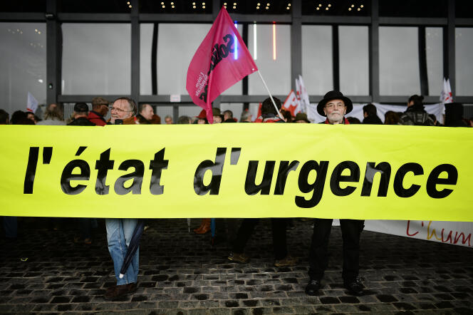 Lors d'une manifestation contre l'état d'urgence à Nantes le 30 janvier 2016.