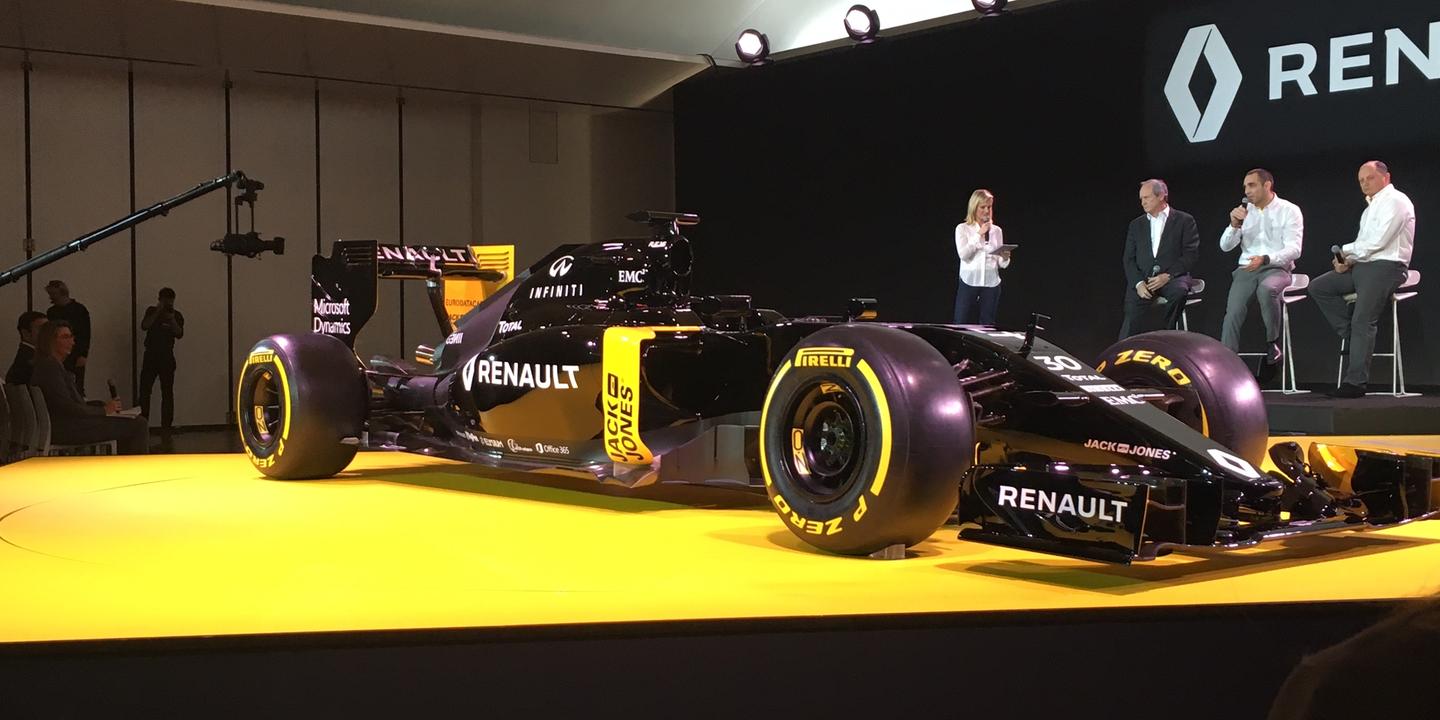 F1 Renault Passe Au Noir Pour Son Retour