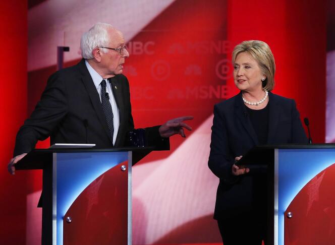 Hillary Clinton et Bernie Sanders lors du débat démocrate, le 4 février, à Durham dans le New Hampshire.