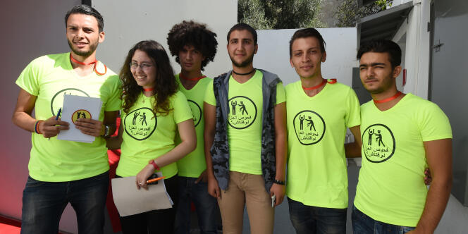 Des membres de l'association Shams, qui lutte pour la défense de la cause LGBT en Tunisie.