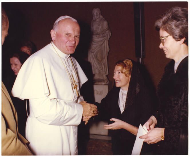 Jean-Paul II et Anne-Teresa Tymieniecka (photo non datée).