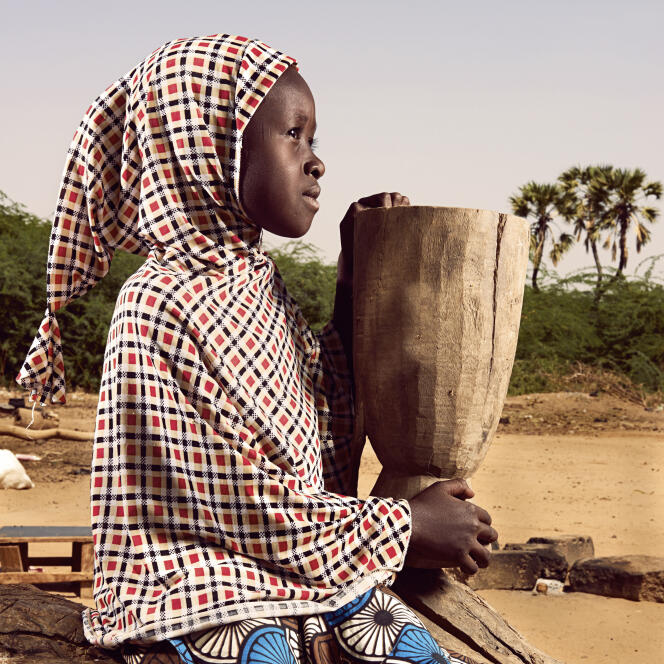 Mariama Morou en classe de CE2,  village de Kosseye, près de Niamey, Niger.
