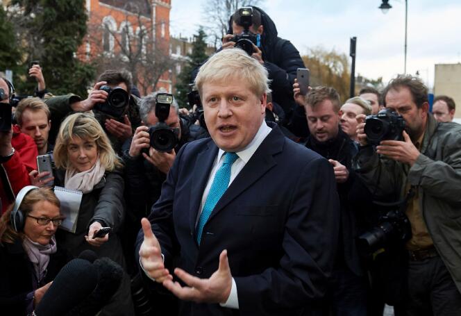 Le maire de Londres, Boris Johnson, a annoncé dimanche, lors d'une allocution devant son domicile, qu'il rejoignait le camp des 