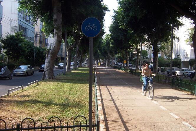 Le boulevard Rotschild, cœur du quartier des start-up de Tel-Aviv.