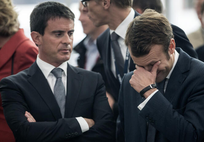 Le premier ministre Manuel Valls et le ministre de l'économie Emmanuel Macron, à Hambourg le 22 septembre 2014.