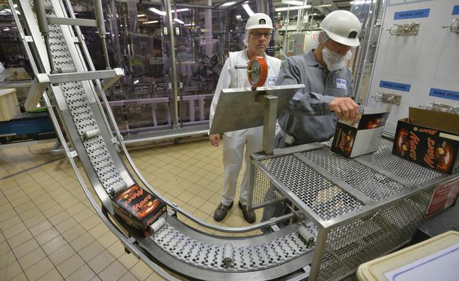 Dans une usine de barres chocolatées Mars à Haguenau en juin 2014.