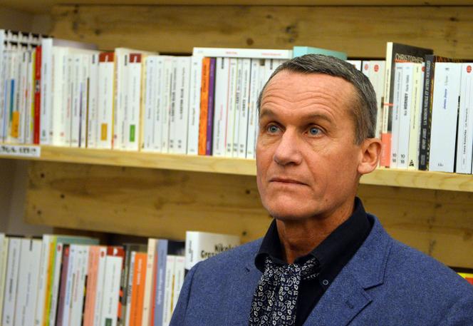 L’écrivain Andreï Makine, dans une librairie française de Bucarest (Roumanie), en 2013.