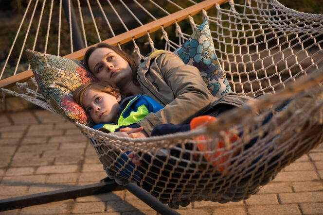 Le film de Lenny Abrahamson montre la souffrance d’une mère (Brie Larson) et de son jeune fils (Jacob Tremblay) reclus dans une pièce par leur geôlier.