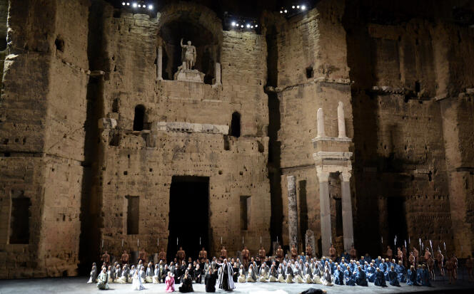 L'opéra « Nabucco » de Verdi en 2014 dans le Théâtre antique d'Orange.