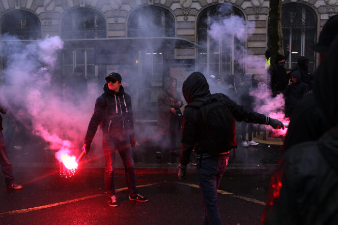 Manifestation de lycéens, à Paris, le 31 mars.