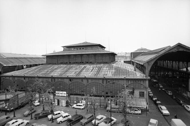 Les Halles centrales après leur déménagement, en attendant leur démolition, en mai 1971.