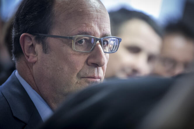François Hollande, en visite à l’Institut du cerveau et de la moelle épinière, le 6 avril.