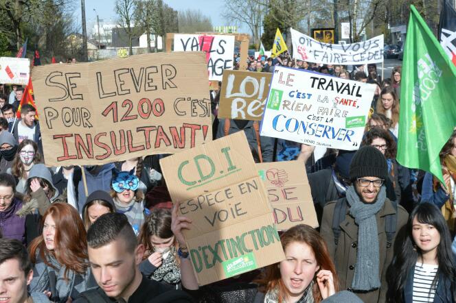 Lors d'une manifestation de lycéens contre la Loi Travail le 31 mars 2016 à Rennes.