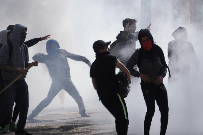 Affrontement entre des étudiants et les forces de l'ordre, le 14 avril 2016 à Montpellier.