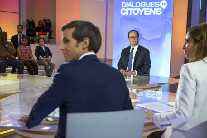 François Hollande, président de la république, participe à l’émission « Dialogues citoyens » sur France 2 le  jeudi 14 avril 2016.