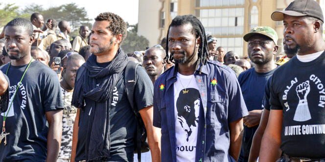 Membres du Balai citoyen, à Ouagadougou, le 2 décembre 2014.