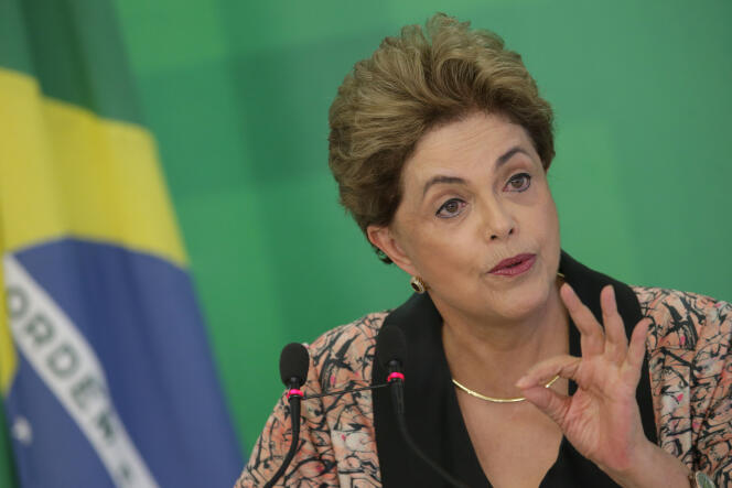 L’ancienne présiente du Brésil Dilma Rousseff durant une conférence de presse, le 19 avril 2016 à Brasilia, au Brésil