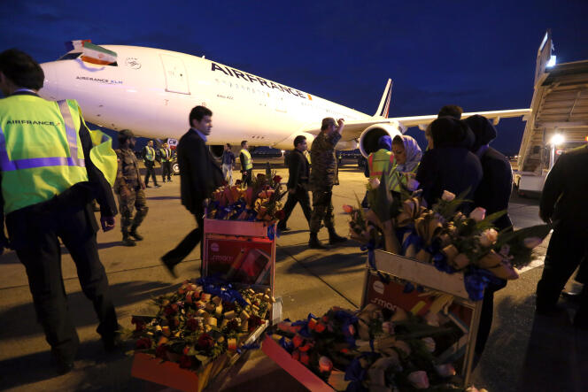 Un avion d'Air France airliner arrive à Téhéran le 17 avril 2016.