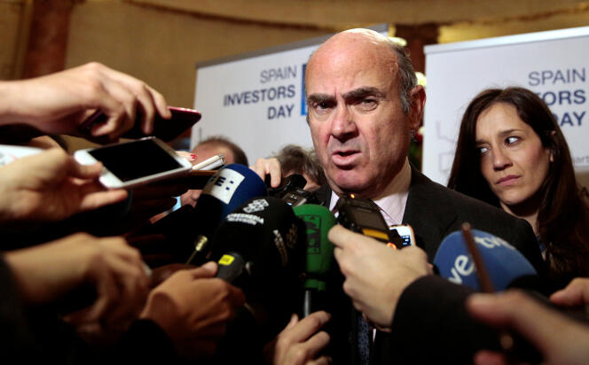 Le ministre espagnol de l'économie, Luis de Guindos, à Madrid, le 12 avril.